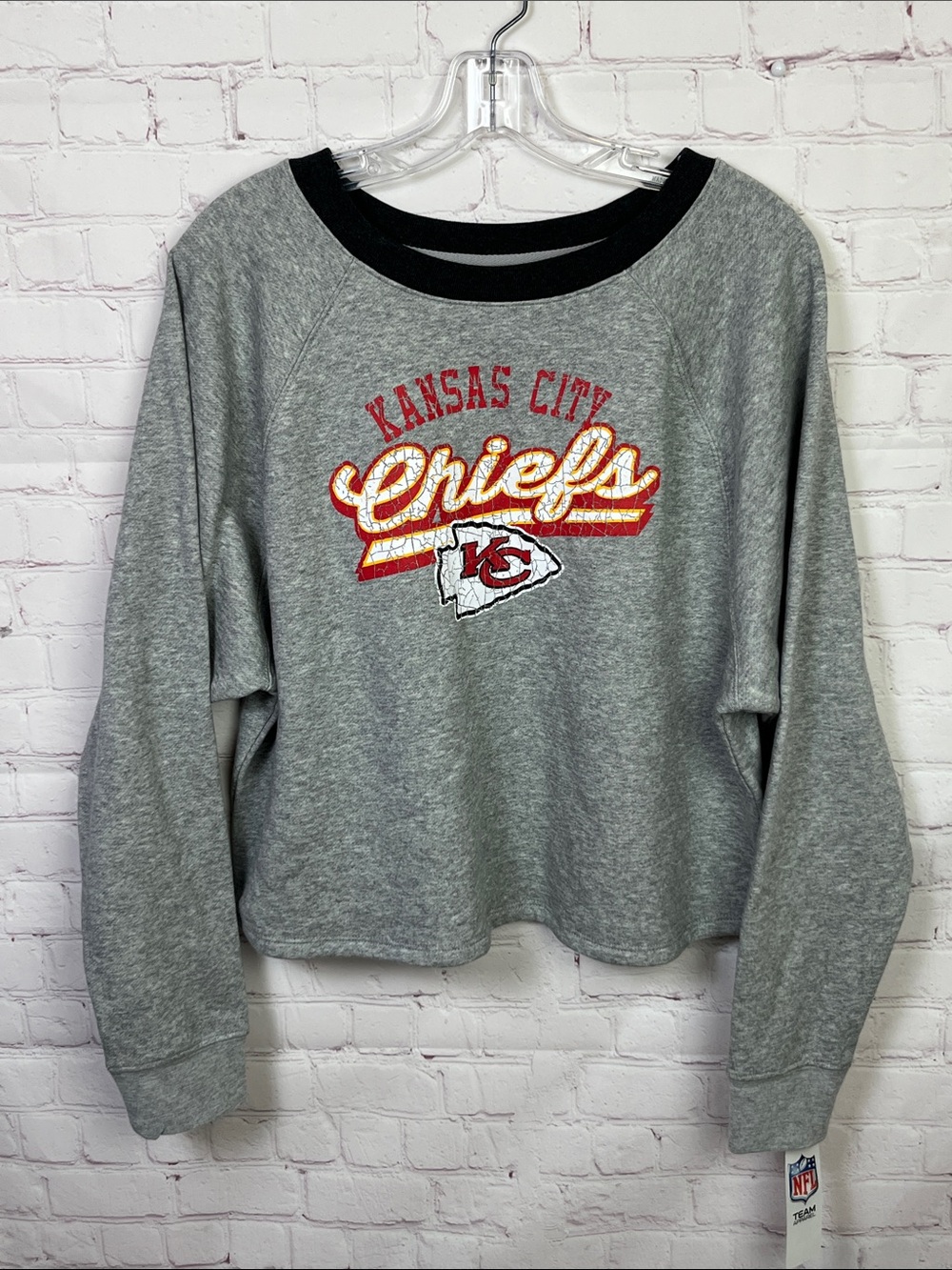 NFL Team Apparel Kansas City Chiefs Cropped Sweatshirt Girls Size XL